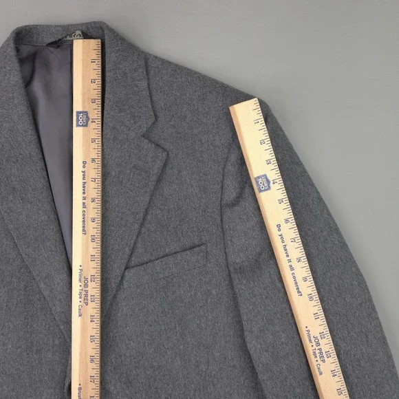 Jos. A. Bank Gray Wool Sport Coat - Picture 12 of 16